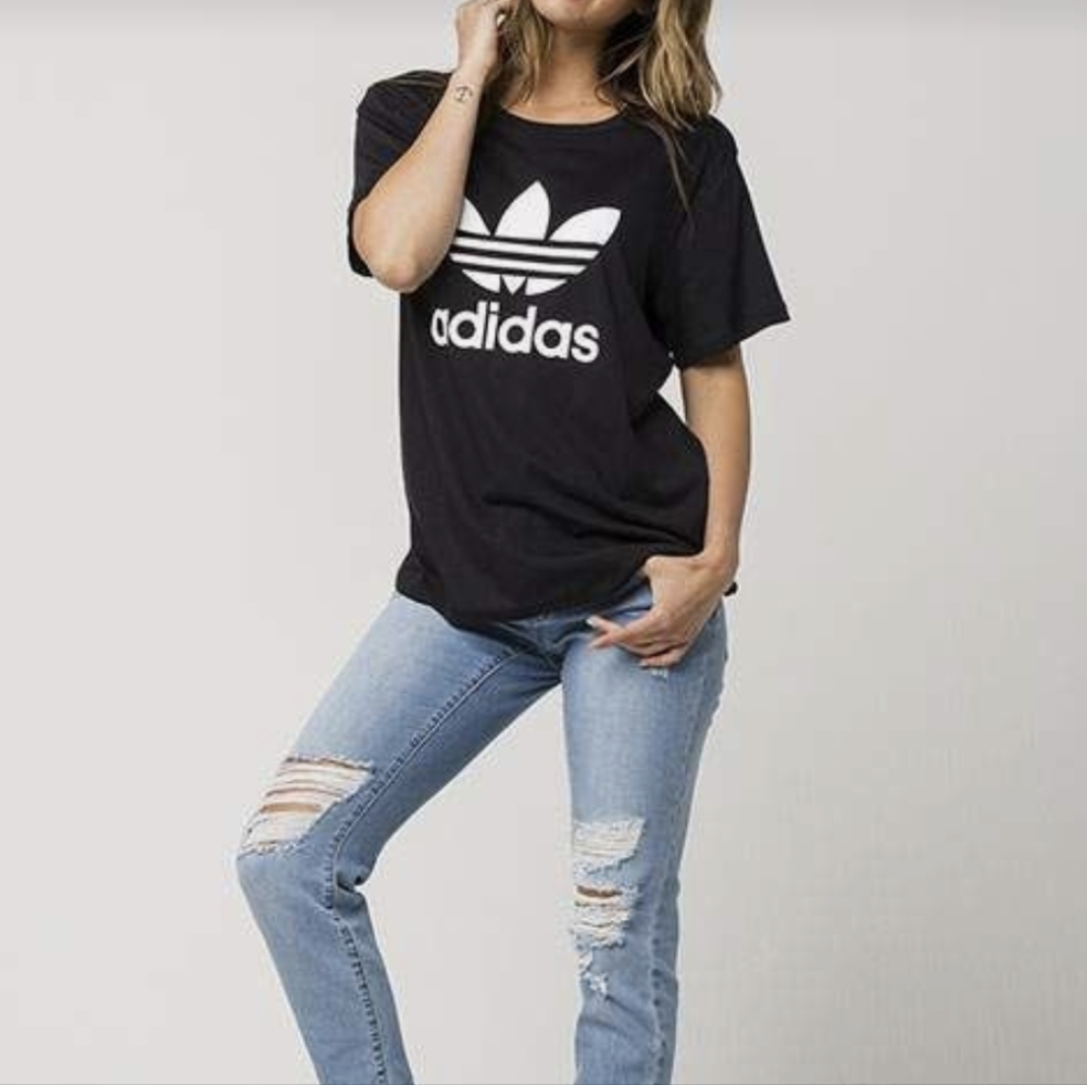 Adidas t shirt